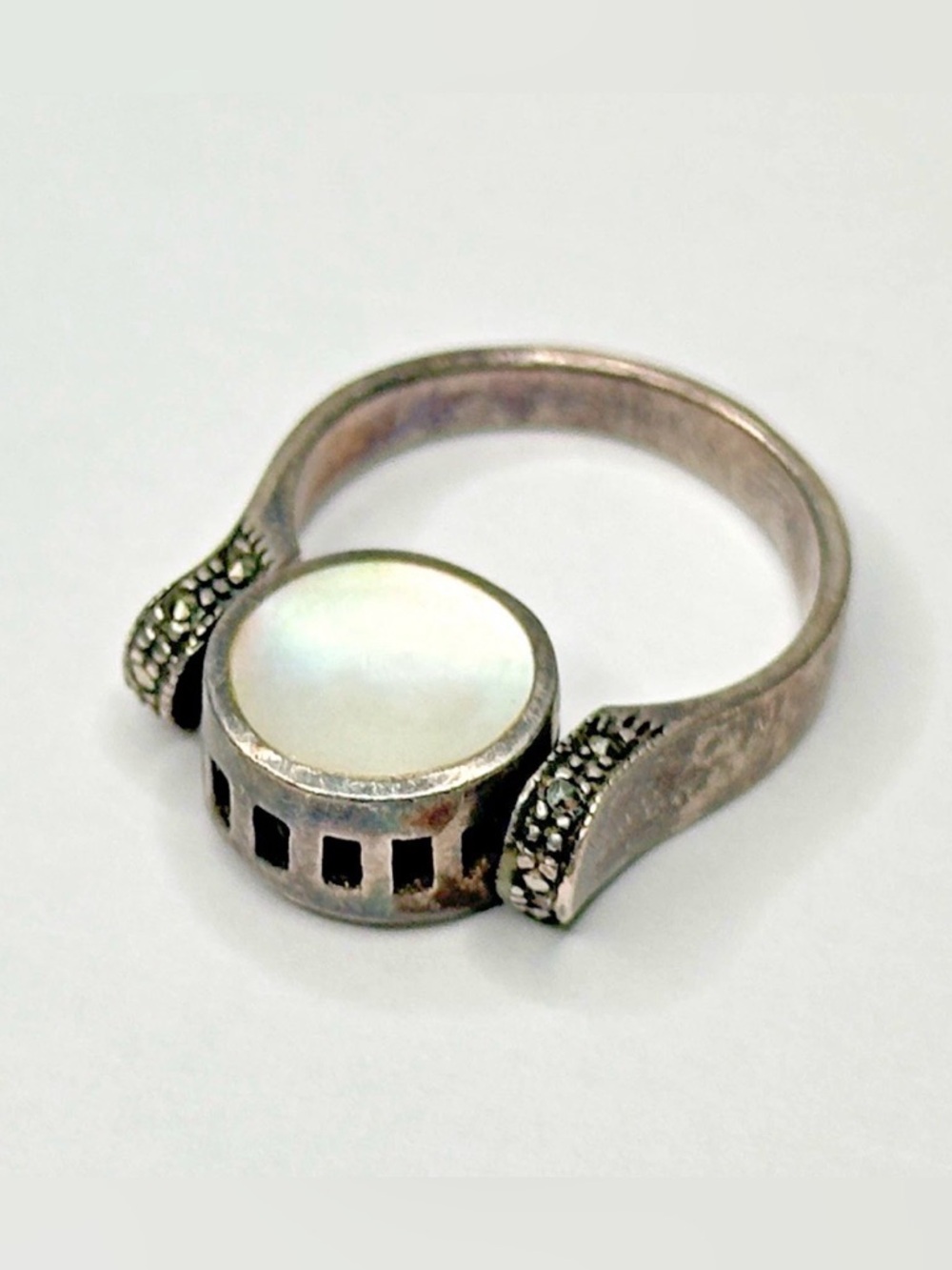 Vintage Round Onyx & Mother of Pearl Sterling Silver Flip Ring Size 7 Jewelry